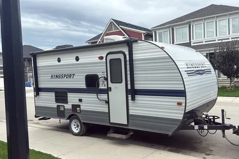 Gulf Stream Kingsport Travel Trailer 19ft