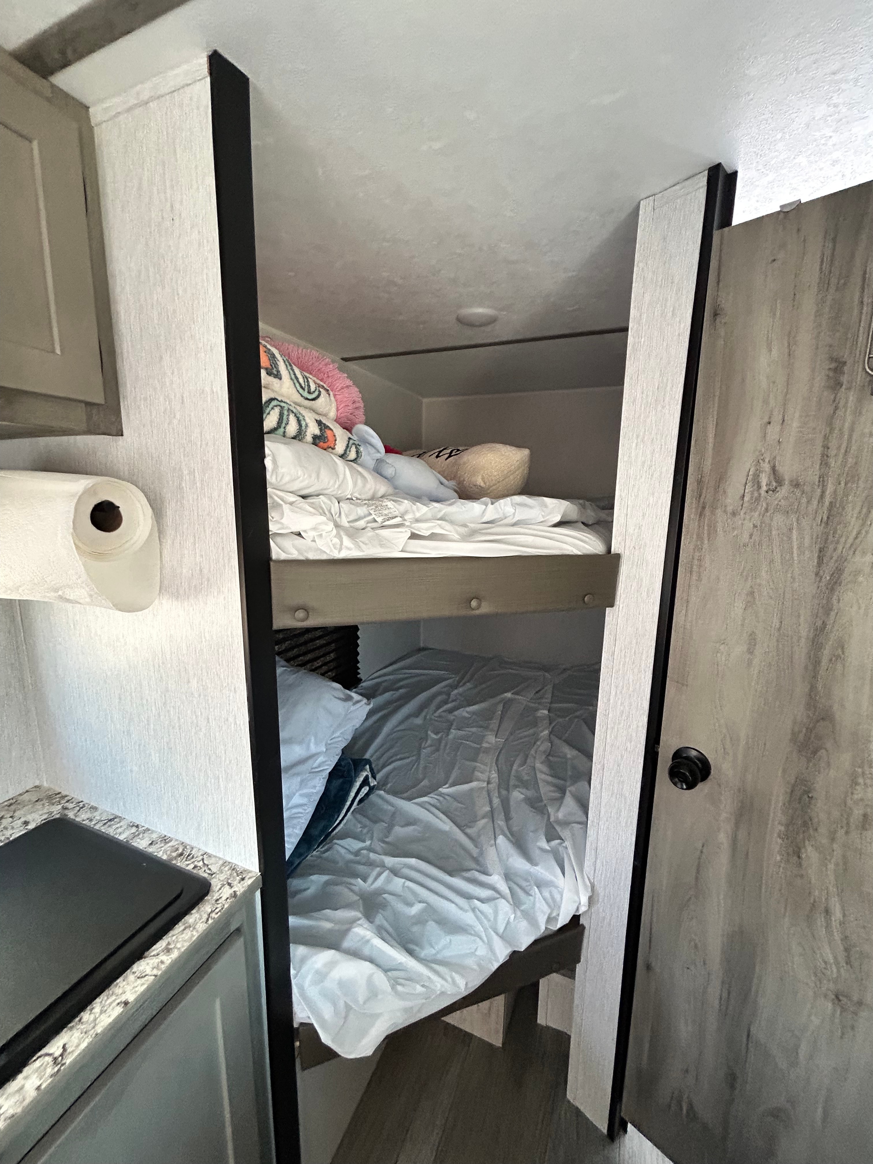 Barnett Bungalow II - 21BT Travel Trailer