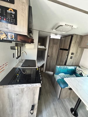 Barnett Bungalow II - 21BT Travel Trailer