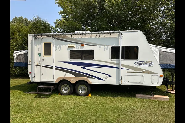 Happy Trails Hybrid