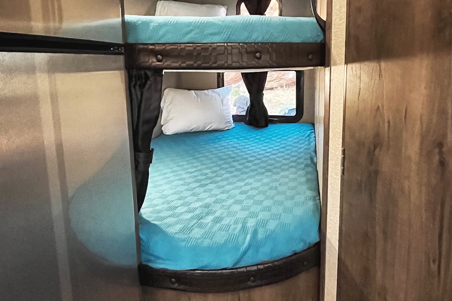 Cactus Flower Jayco Jayfeather 224BH Travel Trailer