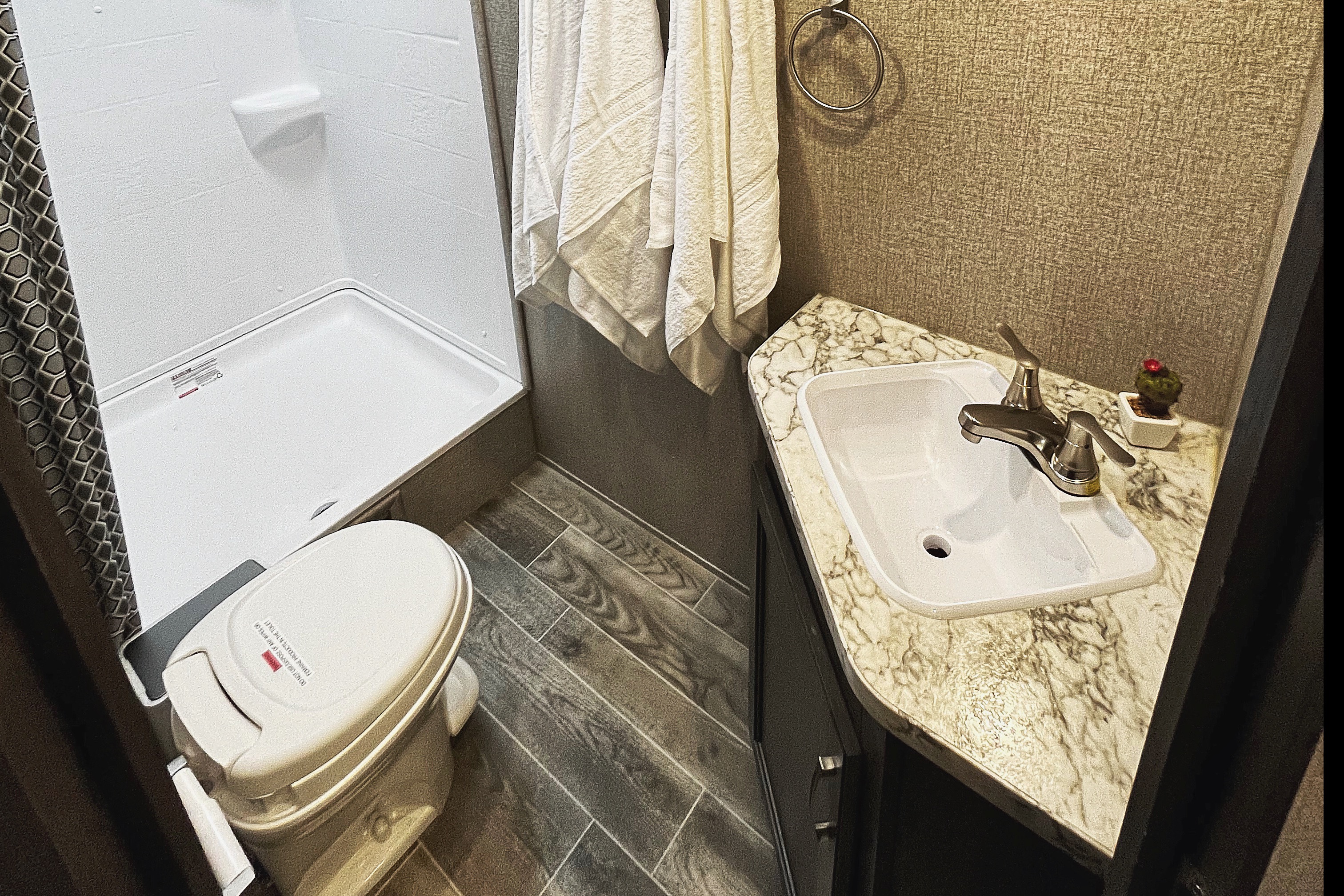 Cactus Flower Jayco Jayfeather 224BH Travel Trailer