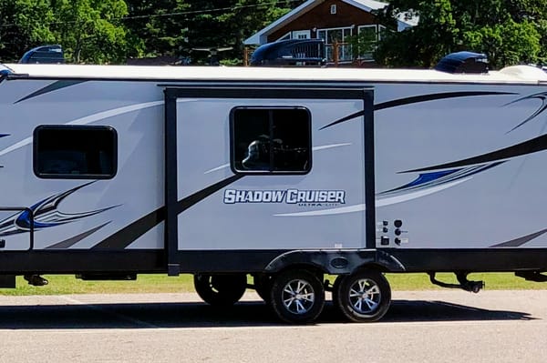 Joel's Shadow Cruiser 24BHS Travel Trailer