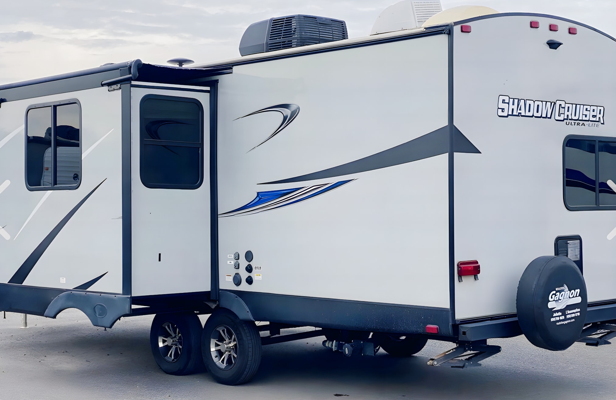 Joel's Shadow Cruiser  24BHS Travel Trailer