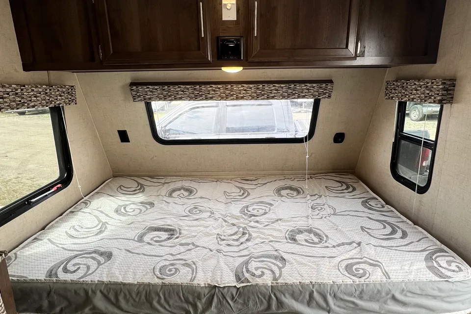 ⭐ Jing’s EasyTow Family View 181BH