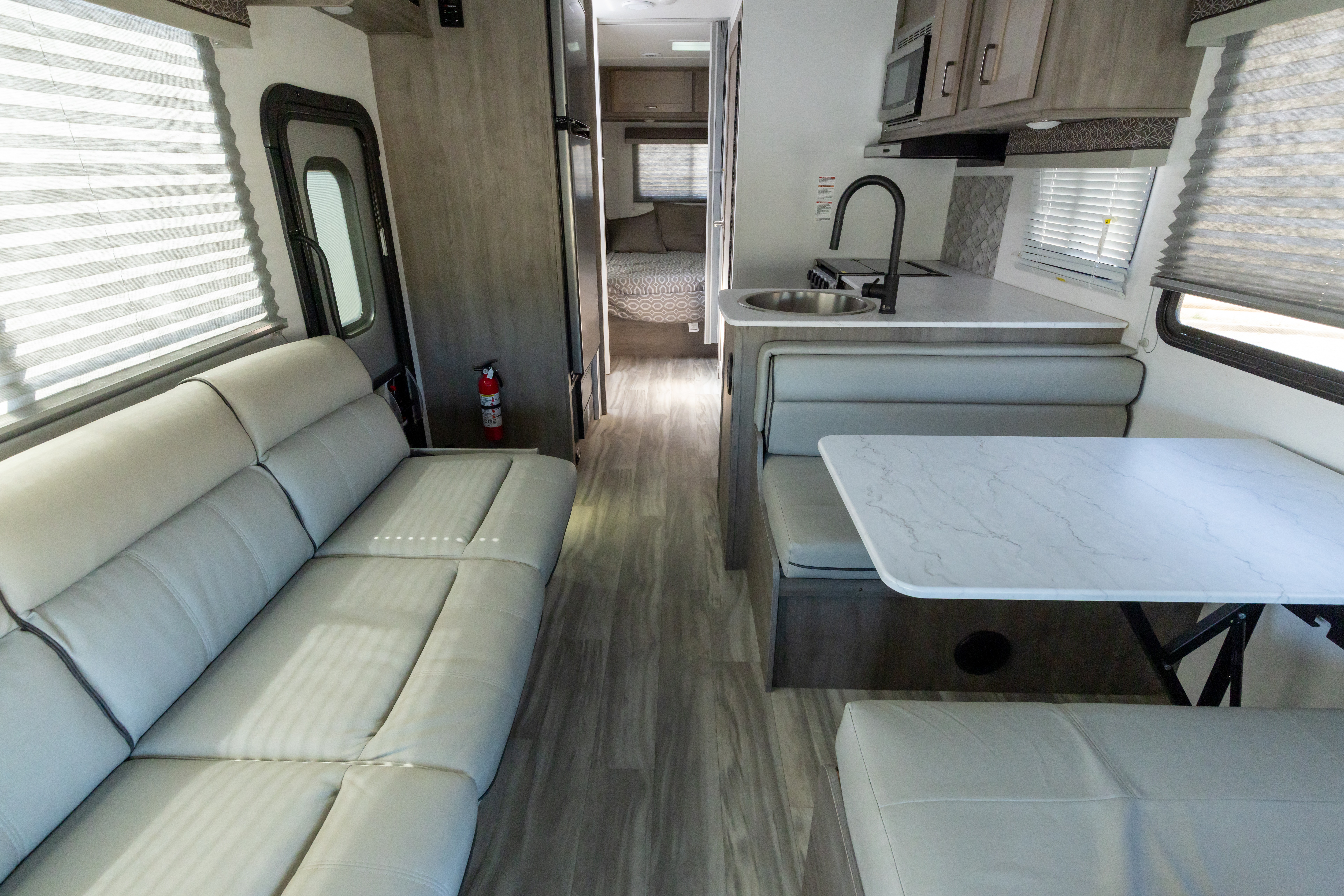 The Weekender! Great RV for Beginners 6280LE - 24652