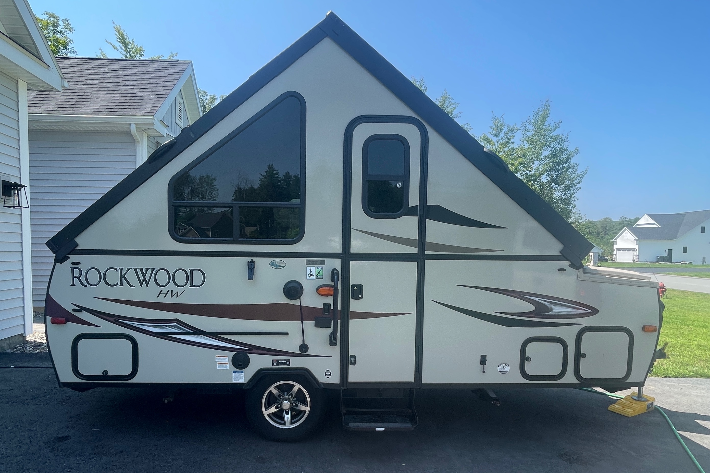 Light & Easy A Frame Camper
