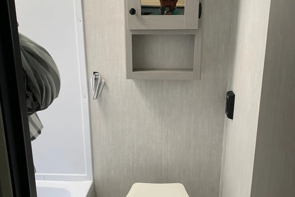 Brand New!!!!!! Coachmen Apex Nano Travel Trailer