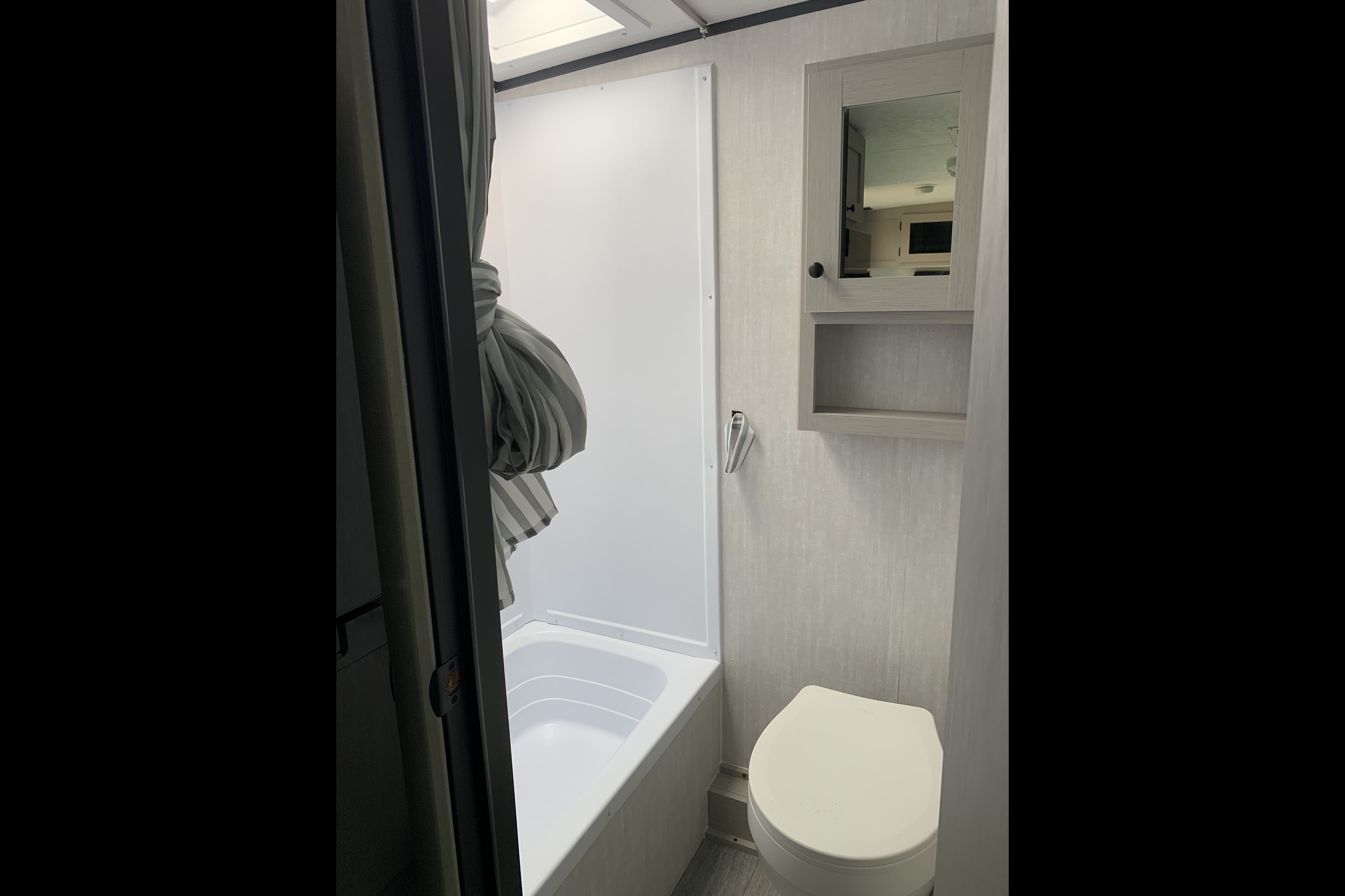 Brand New!!!!!! Coachmen Apex Nano Travel Trailer