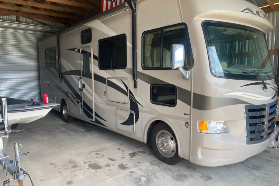 Dan's Thor Motor Coach Ace 29.2 Class A
