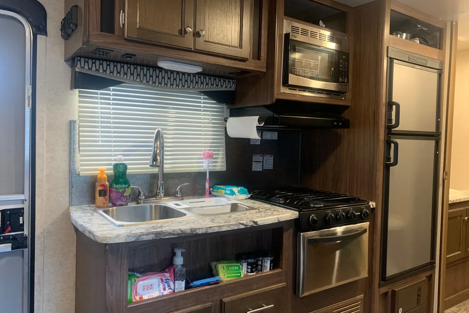 Josh's Heartland Trailrunner Toy Hauler