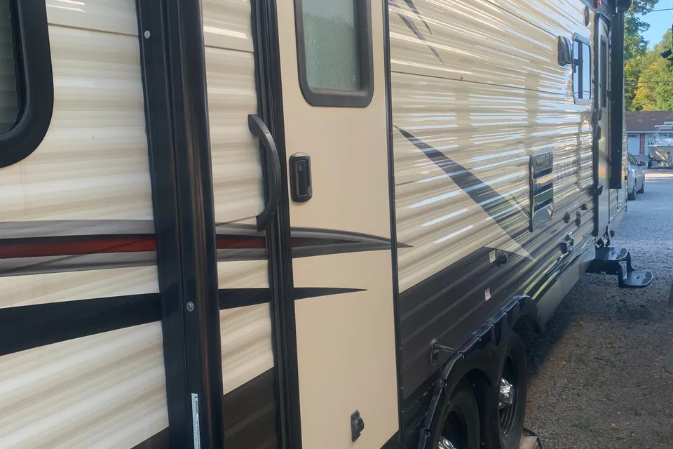 Josh's Heartland Trailrunner Toy Hauler