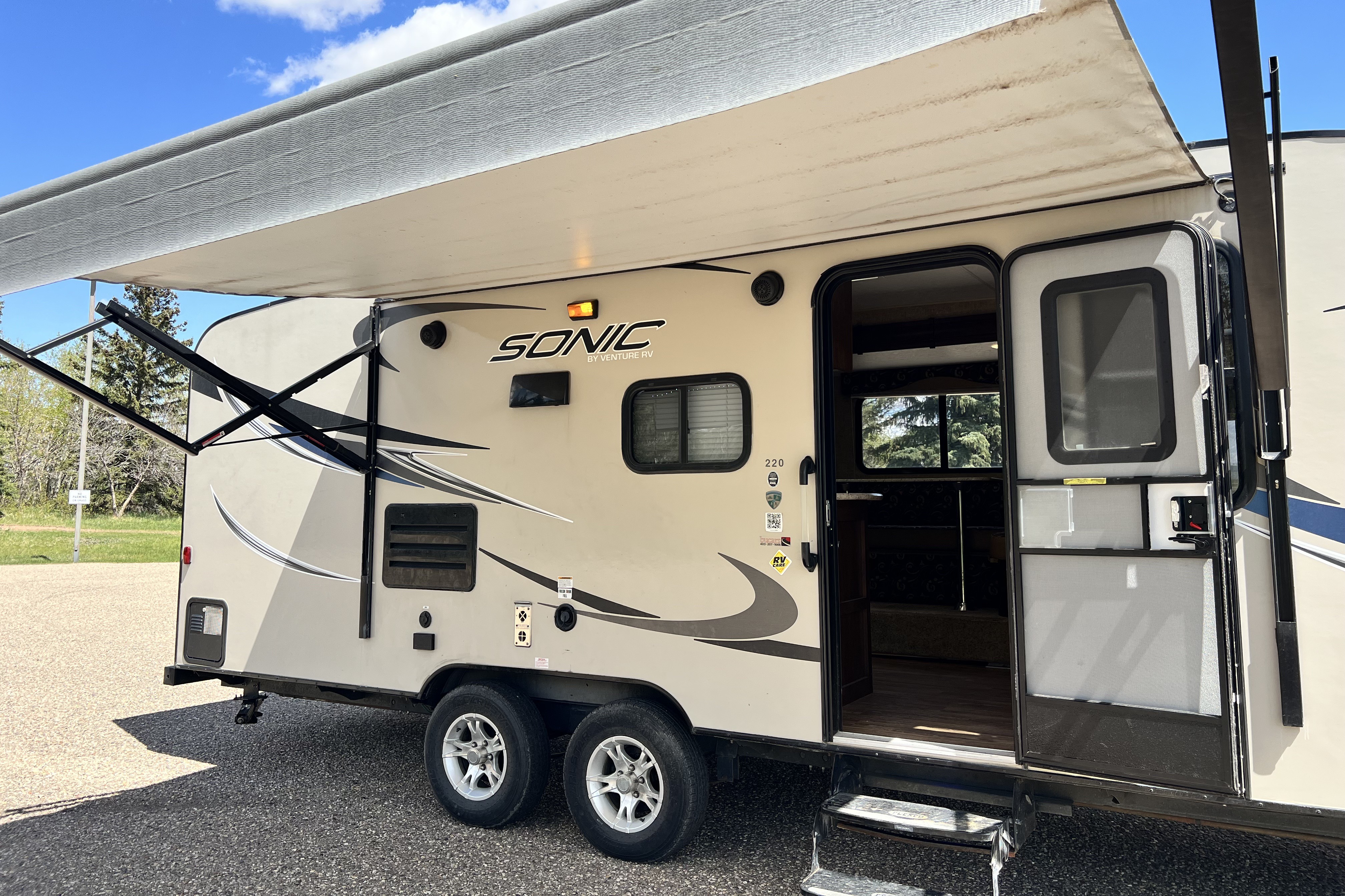⭐ Jing’s EasyTow Family Retreat 220BH
