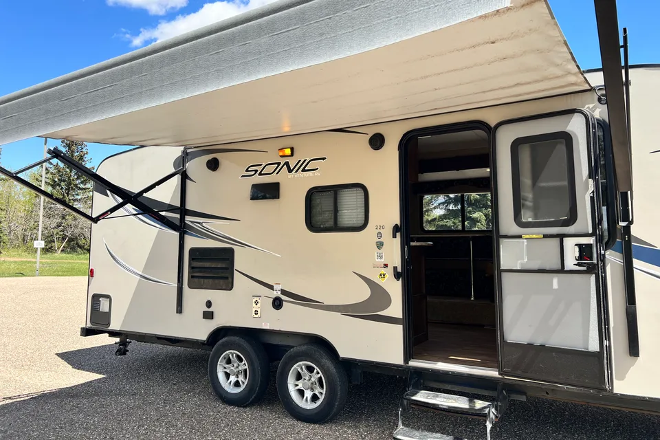 ⭐ Jing’s EasyTow Family Retreat 220BH