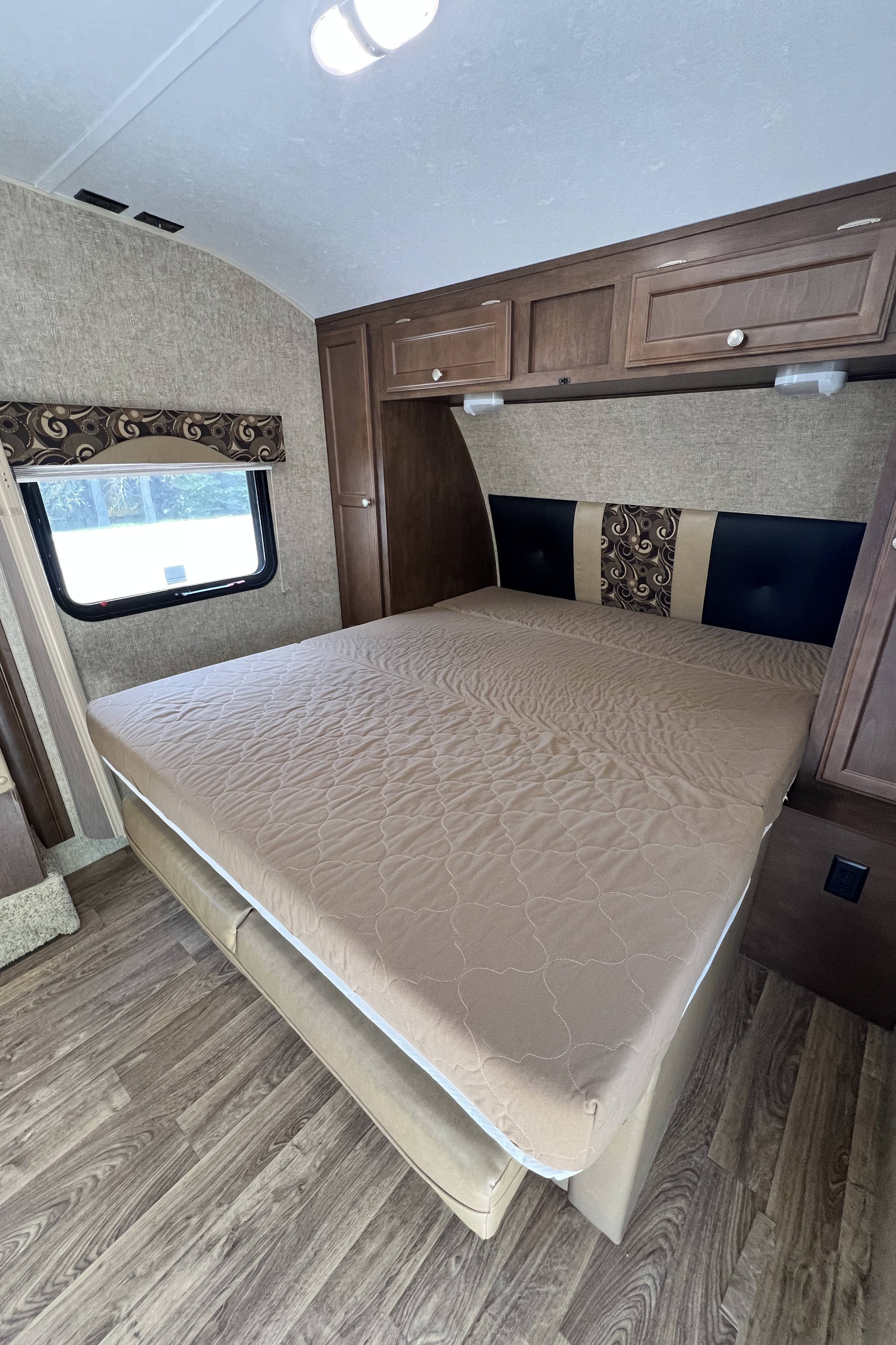 ⭐ Jing’s EasyTow Family Retreat 220BH