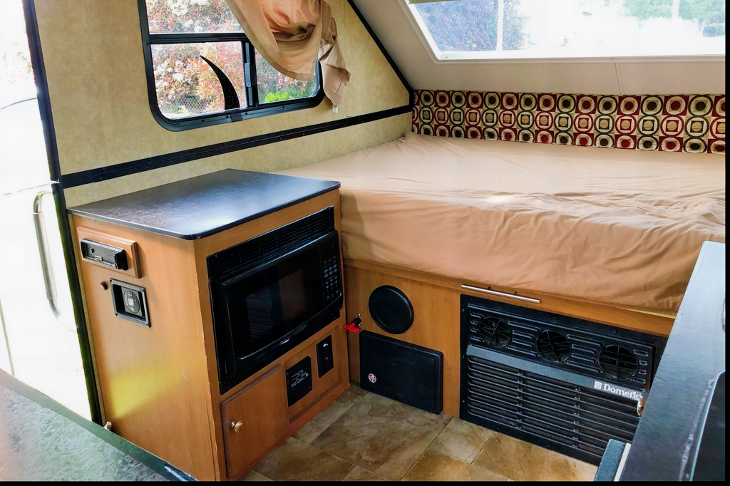 A-Frame Starcraft Comet Tent Trailer