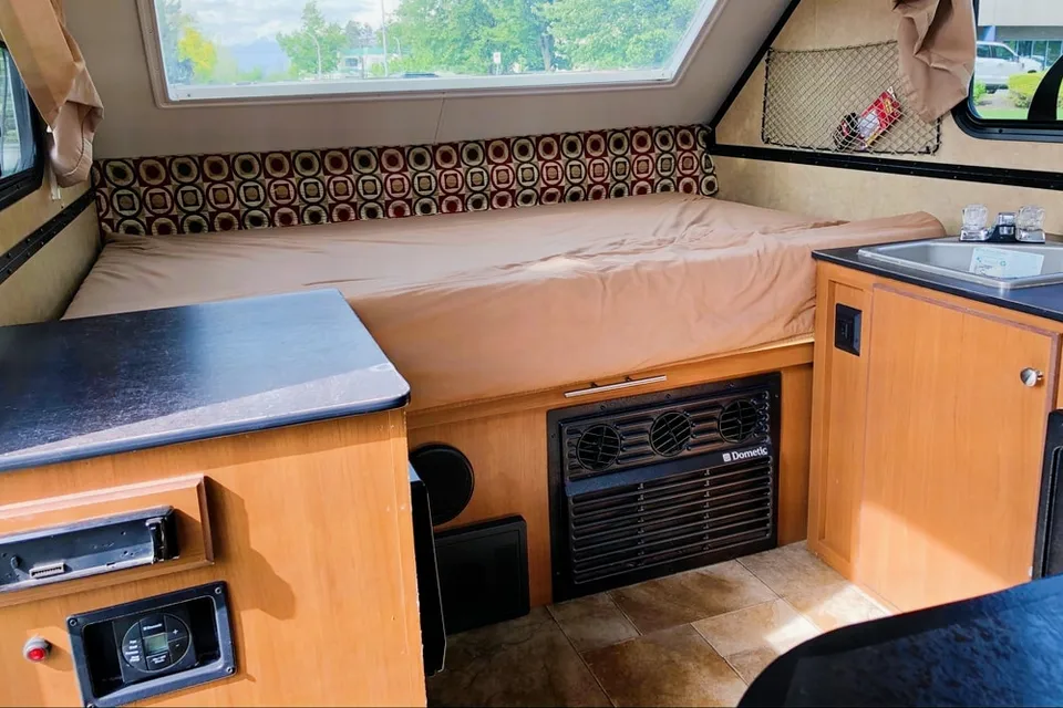 A-Frame Starcraft Comet Tent Trailer