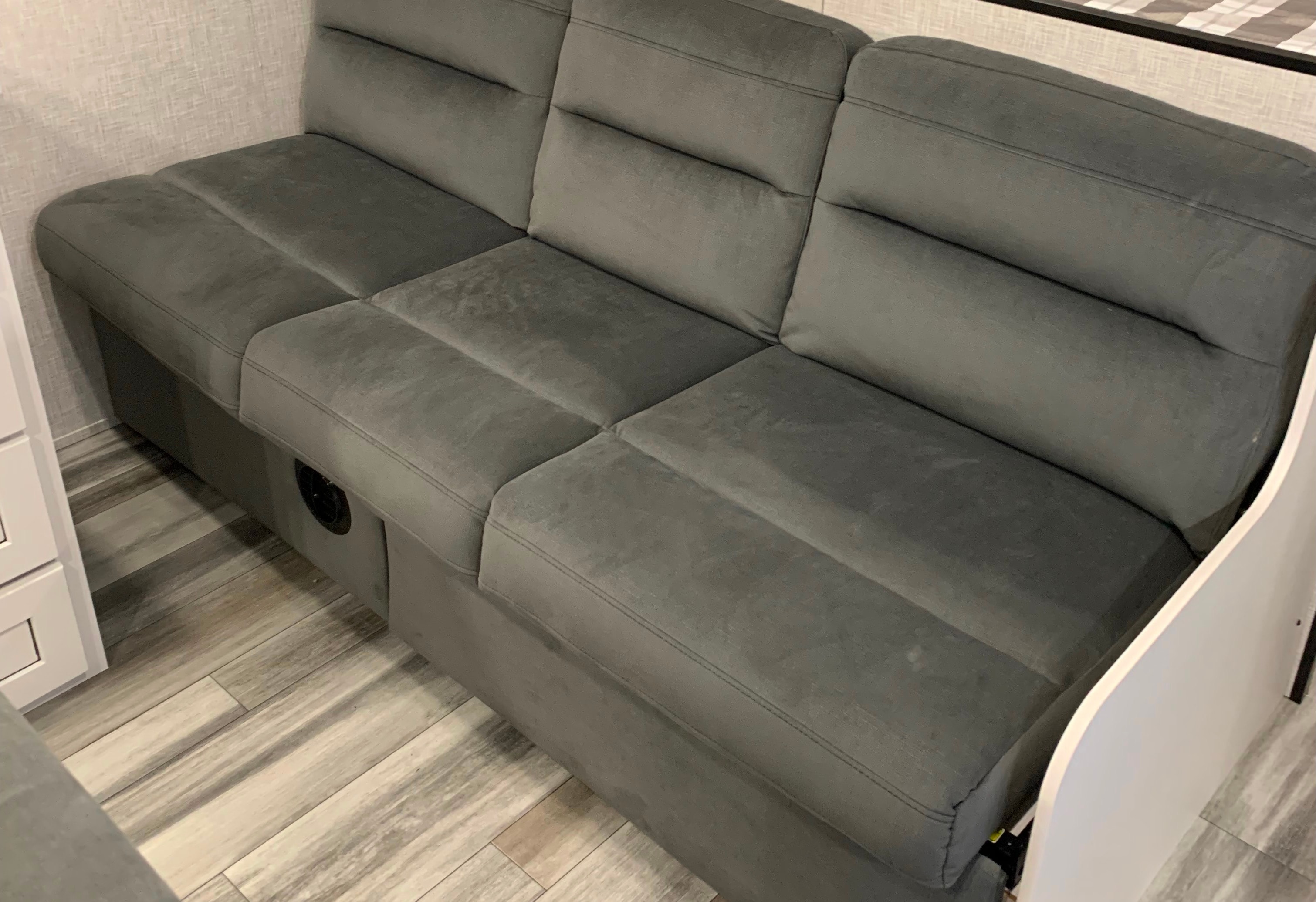 Family Friendly! 2025 Jayco 260bh Travel Trailer With Solar!