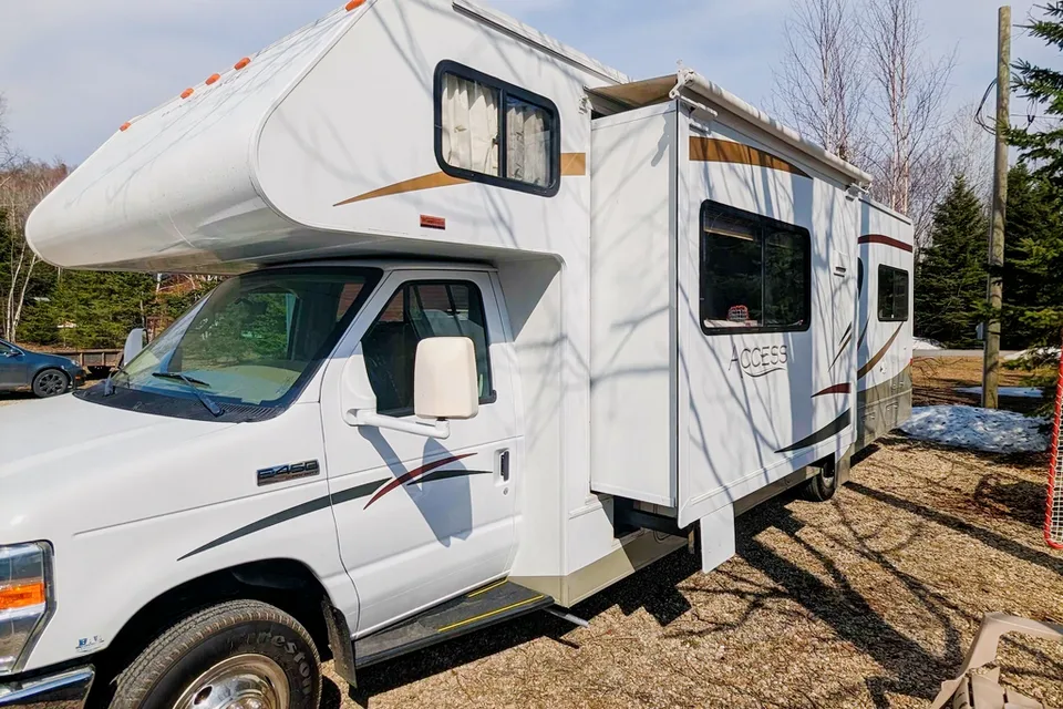 Winnebago Access 31J Classe C