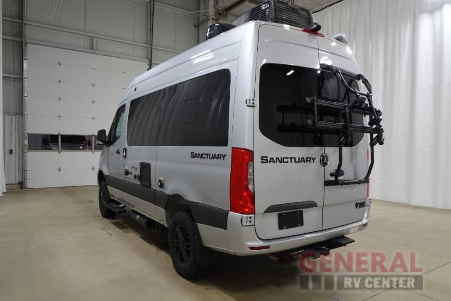 Mercedes Benz - Thor Motor Coach Sanctuary Class B