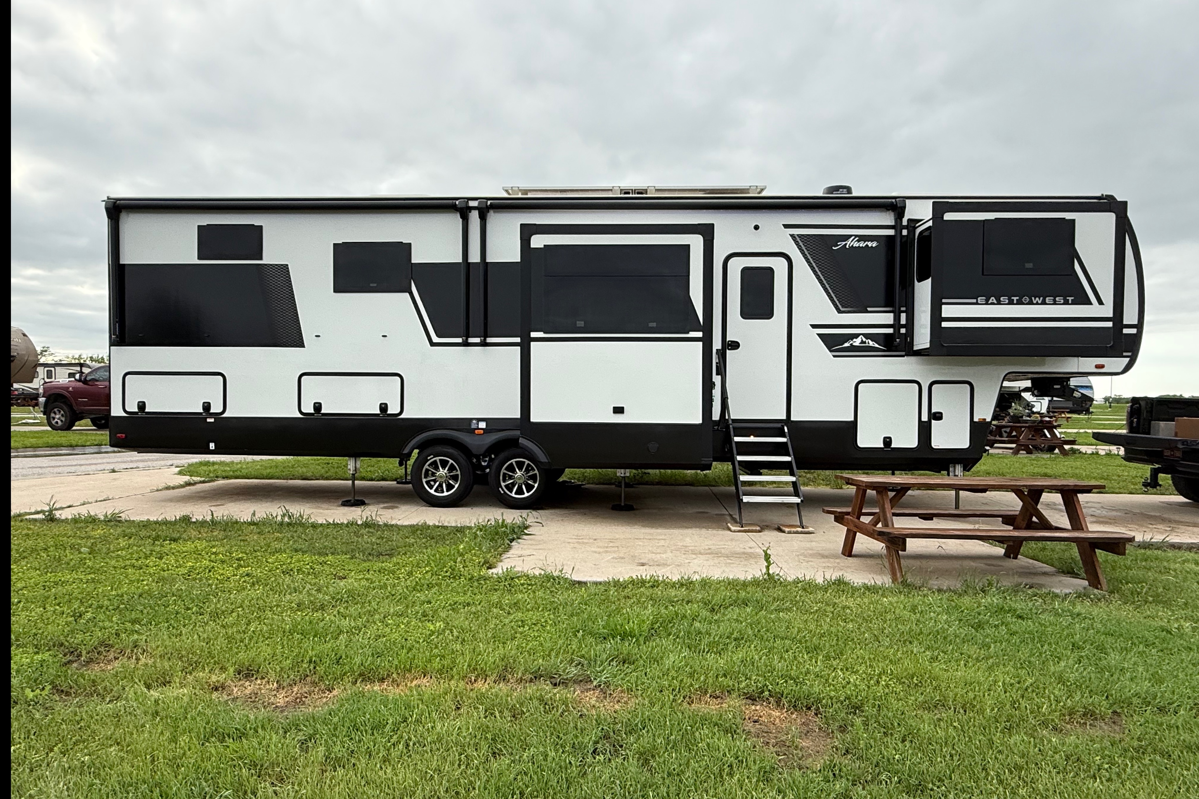 Okie Camper  RV Rentals