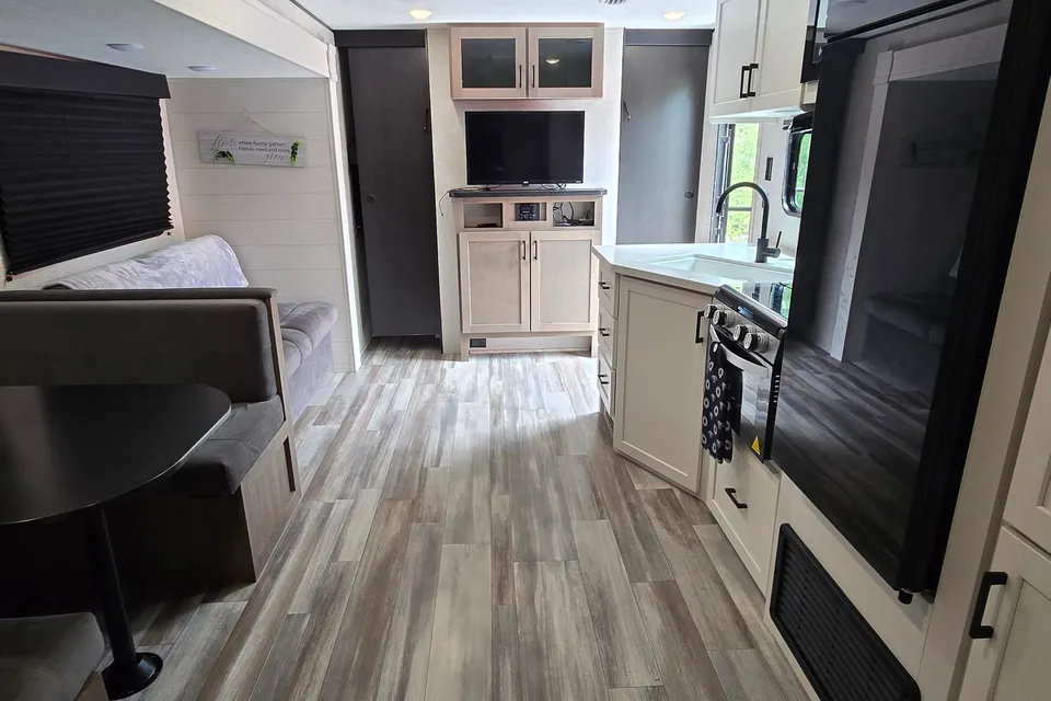 Trisha's Jayco Jayflight slx 261bhs Travel Trailer