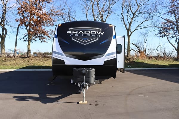 Better Days Shadow Cruiser 280QBS Travel Trailer