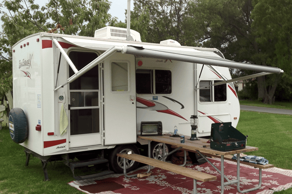 FUNFINDER! Juste assez grande pour avoir du plaisir! FUNFINDER! Just big enough to have fun!