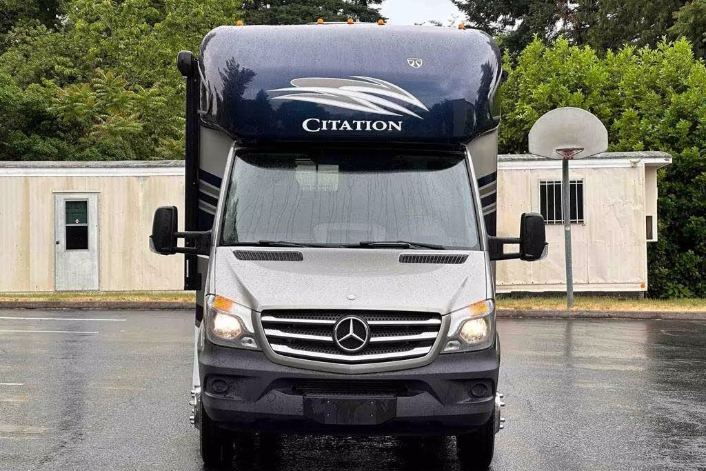  2016 Mercedes Thor Citation (Everythings Included)