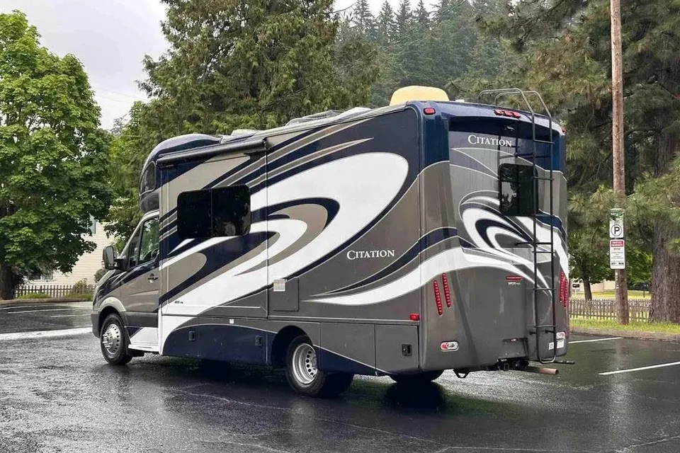  2016 Mercedes Thor Citation (Everythings Included)