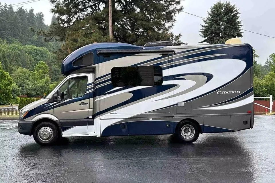  2016 Mercedes Thor Citation (Everythings Included)