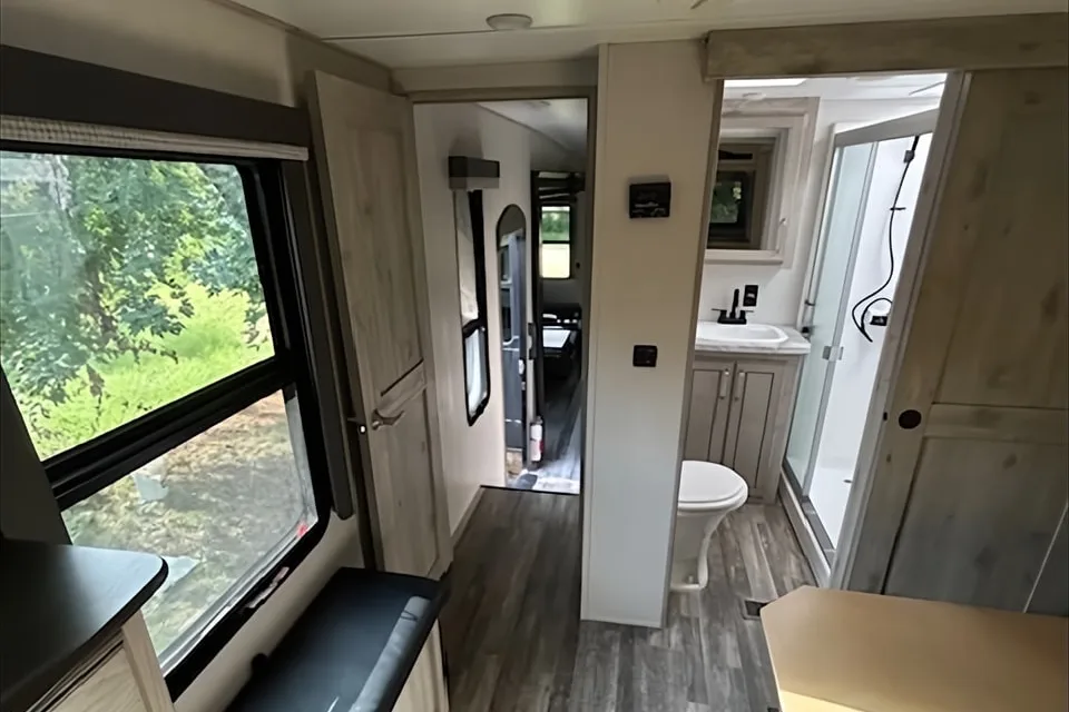 Sheila's Keystone Avalanche Fifth Wheel