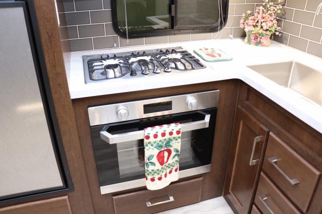 Executive luxury Crusader 29BB 5th WheeL