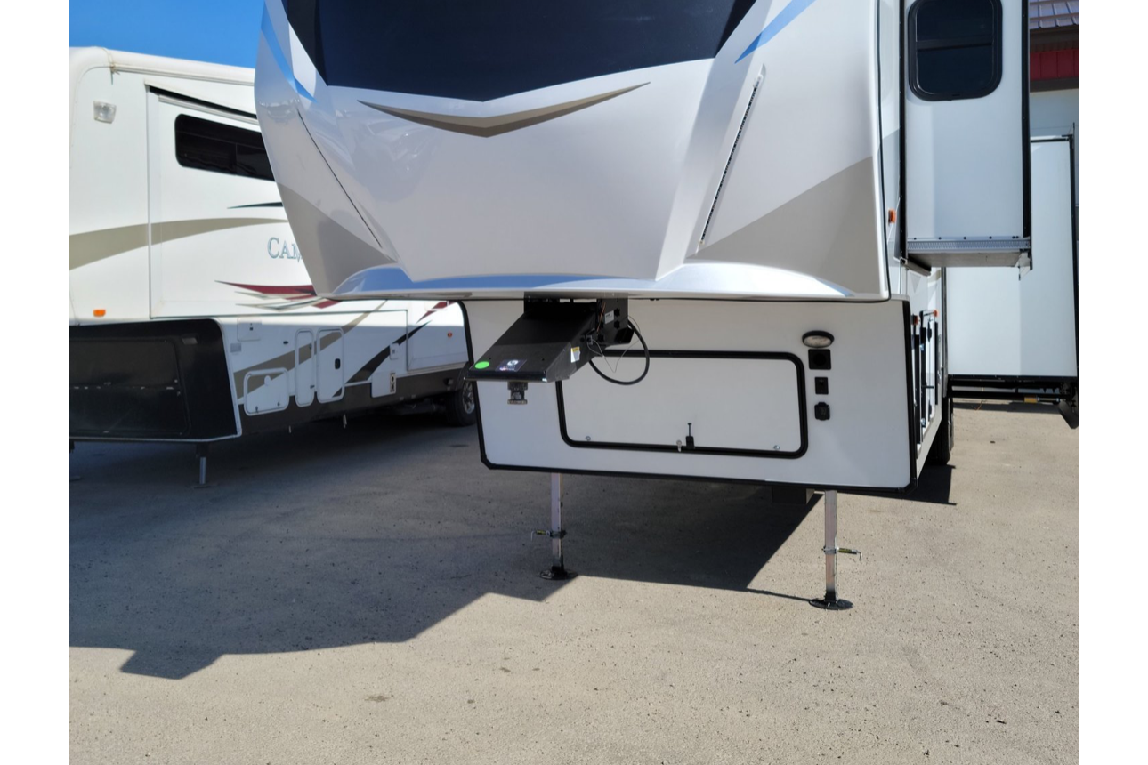 Executive luxury Crusader 29BB 5th WheeL