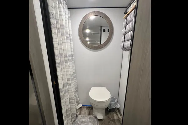 Alex's Coleman 17b Travel Trailer