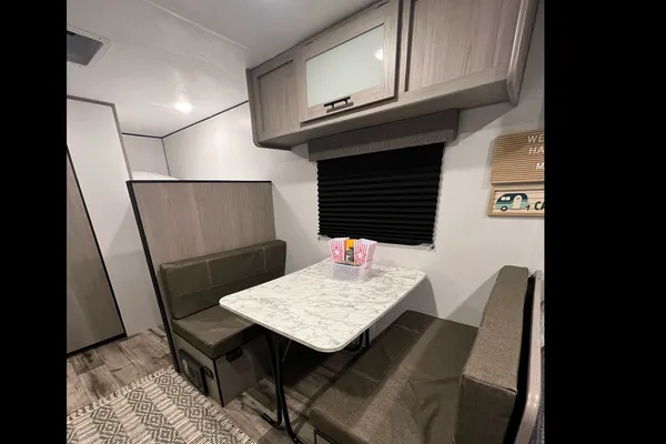 Alex's Coleman 17b Travel Trailer