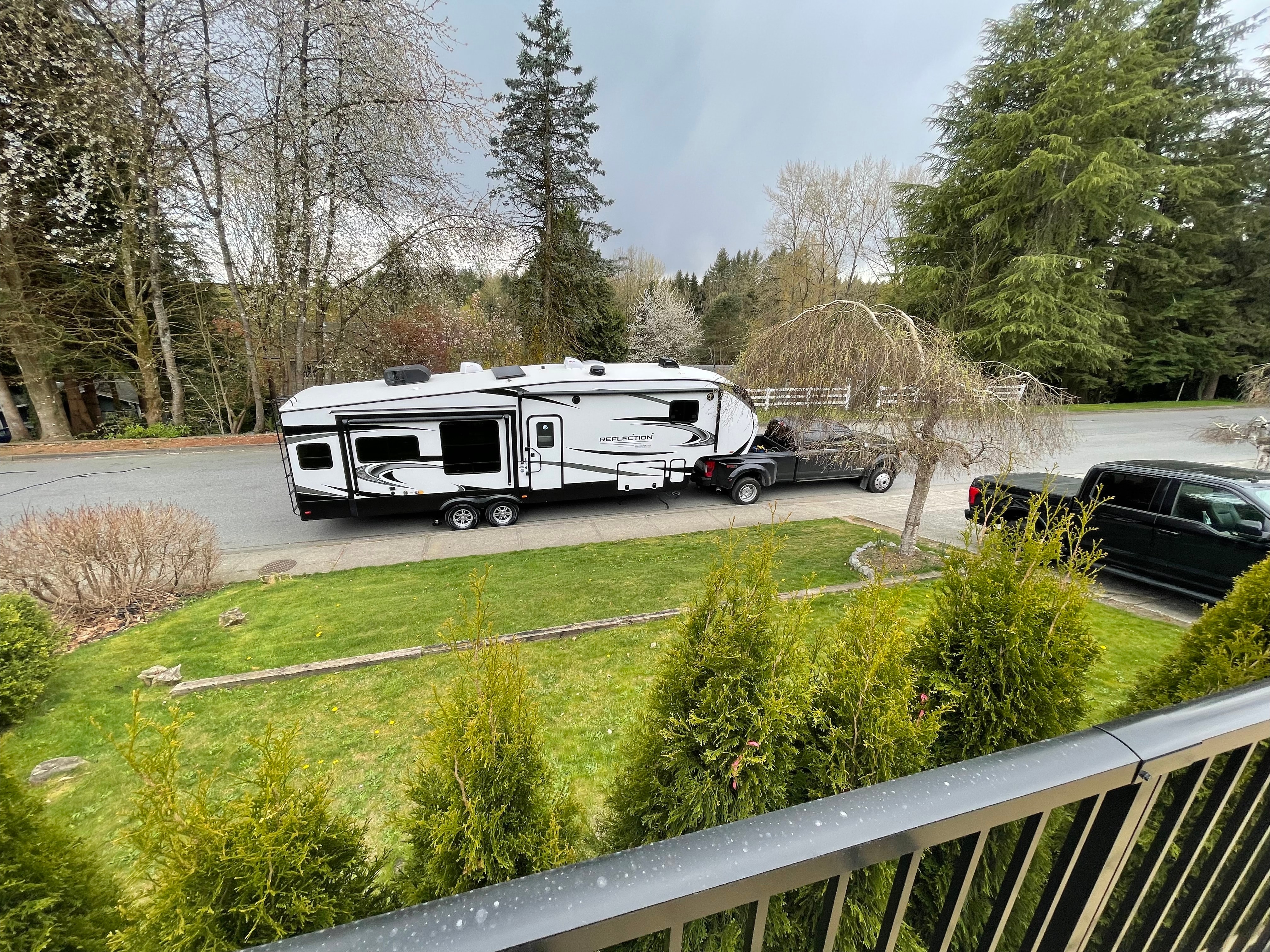Sam's luxury Grand Design 337RLS Fifth Wheel