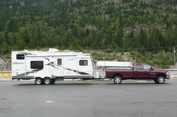 TRAVEL TRAILER or TOYHAULER you decide?