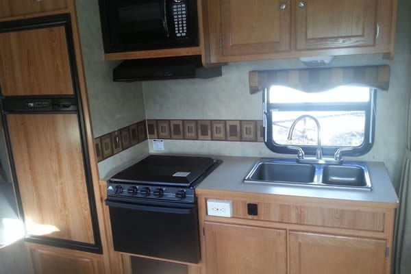 R-Vision Trail Sport Travel Trailer