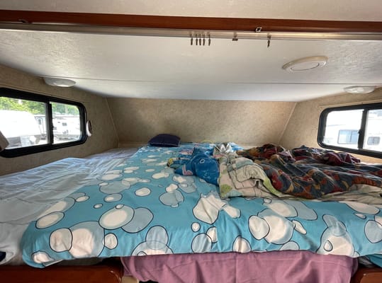 Jacob's Forest River 2450cd Class C