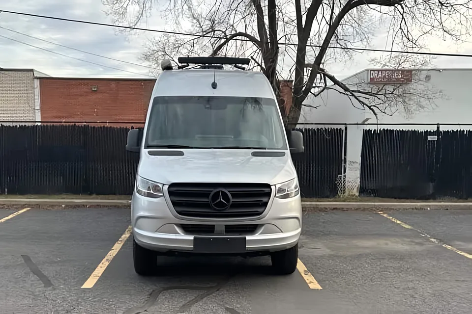 Annie Thor Motor Coach Tranquility Classe B