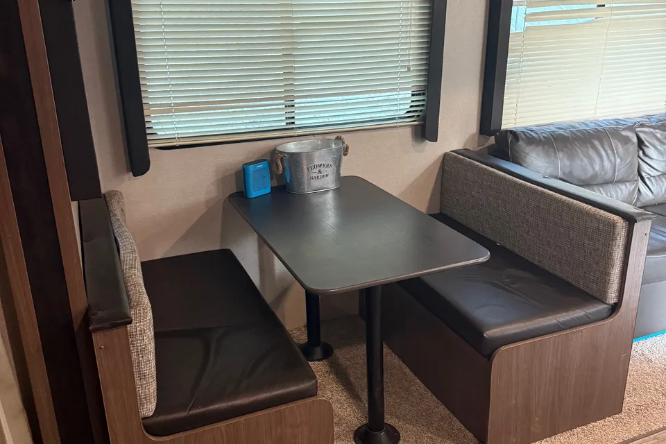 Caleb 's Keystone 26’ Hideout Travel Trailer