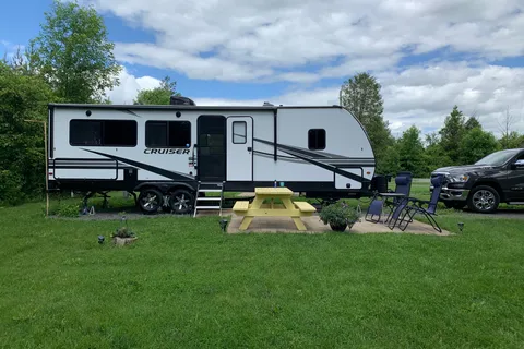 Kenneth's Crossroads Cruiser Aire Travel Trailer