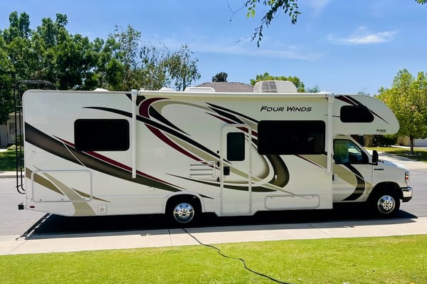 Mojo's Motor Home