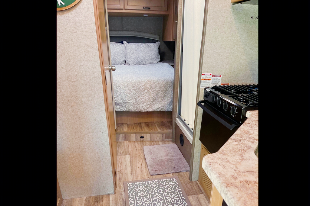 Mojo's Motor Home