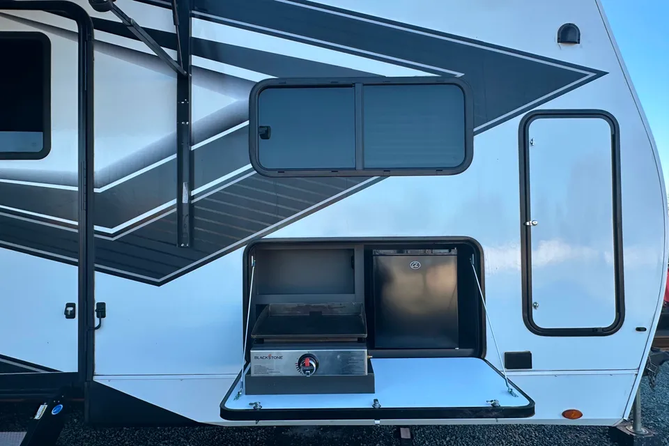 Nor Cal RV Rental Grand Design Momentum Toy Hauler