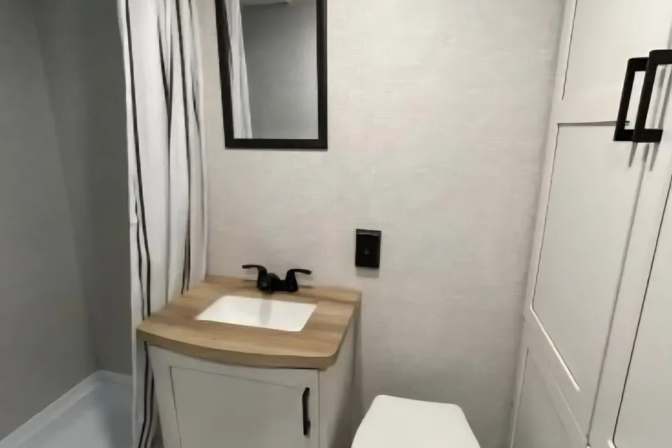 **NEW** Lightweight Travel Trailer - Sleeps 3