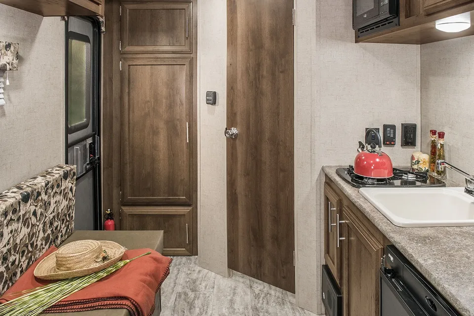 Joe's KZ Sportsmen Classic 130RB Travel Trailer