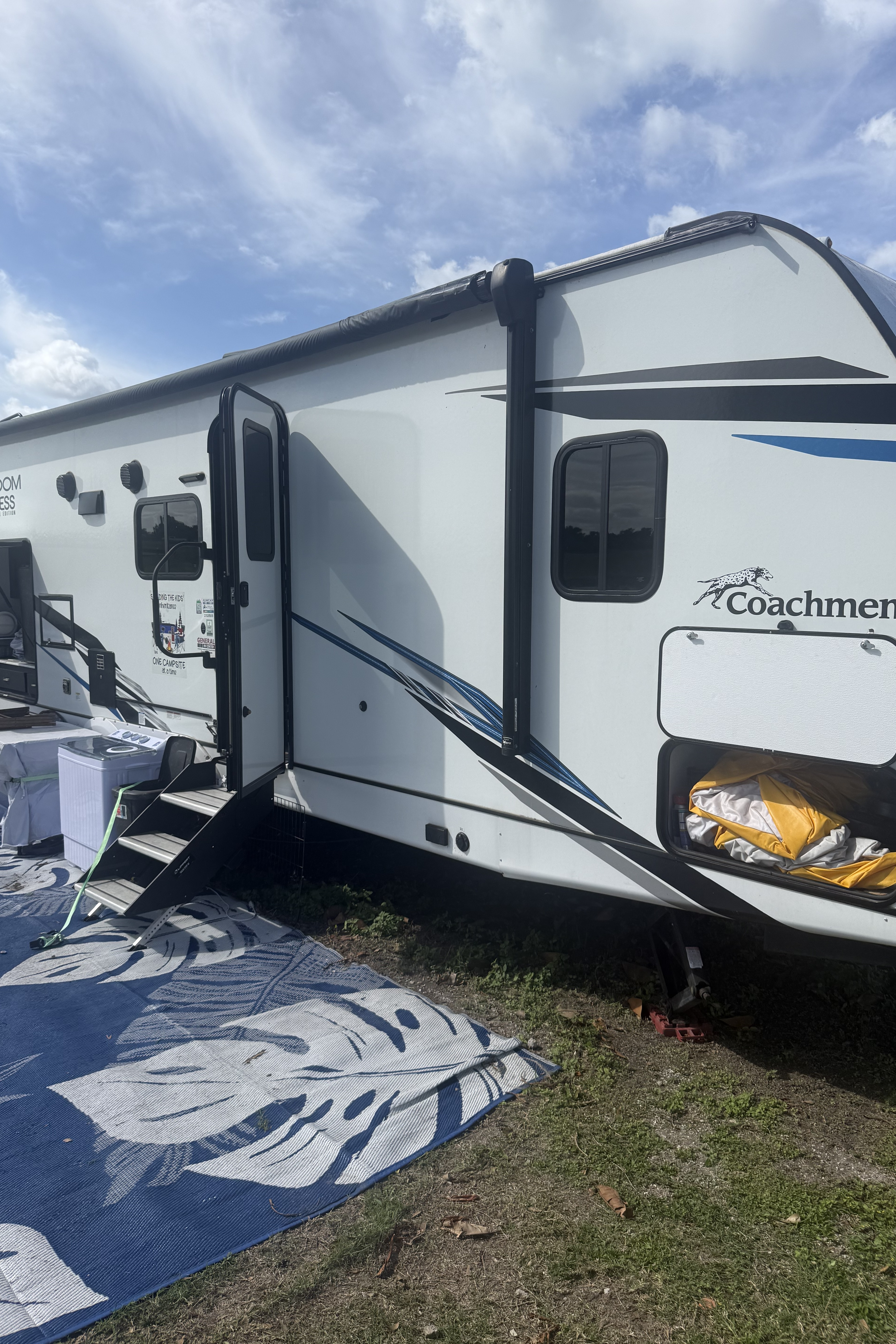 Eric's Freedom Express 252RBS Travel Trailer