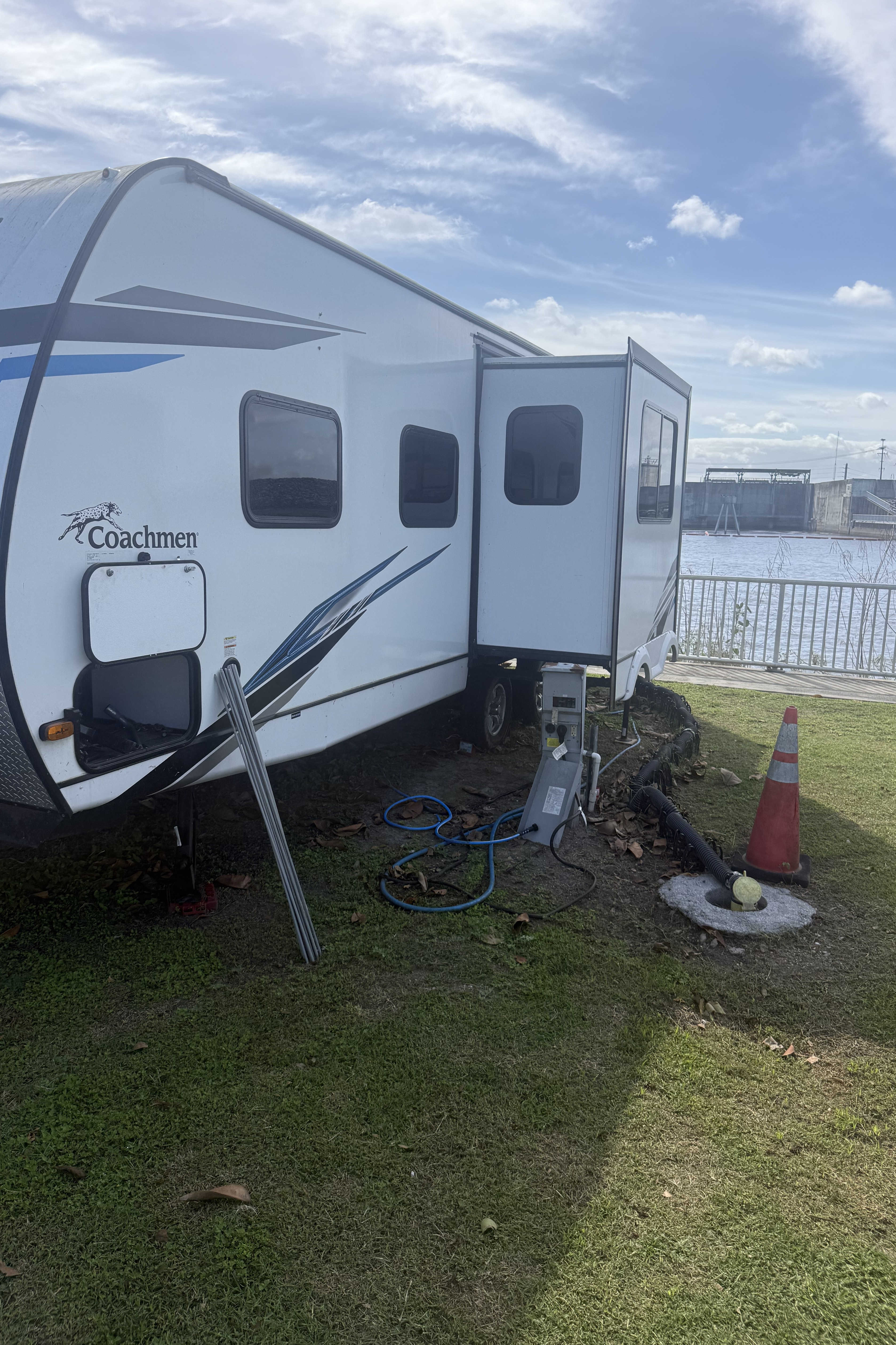 Eric's Freedom Express 252RBS Travel Trailer
